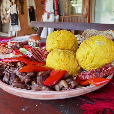 Langa Stana Curtea De Arges